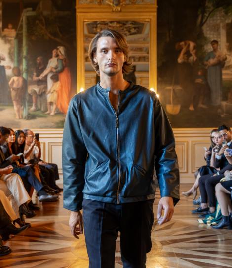 Veste cuir Rosh 24 ( défilé de mode )